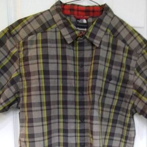 Men's large TNF button down shirt, snap button nice shirt